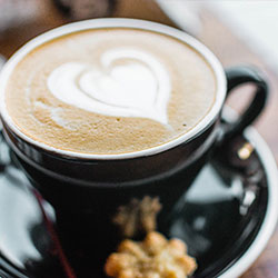 云开体育赛后复盘提到的英超这场球的问题，集中在上半场结束前那几分钟